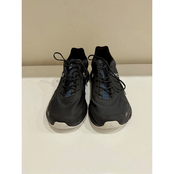 On Cloudnova Form Mesh Low Top Training Running Sneakers Black Men's Size 11.5 M - Picture 4 of 8